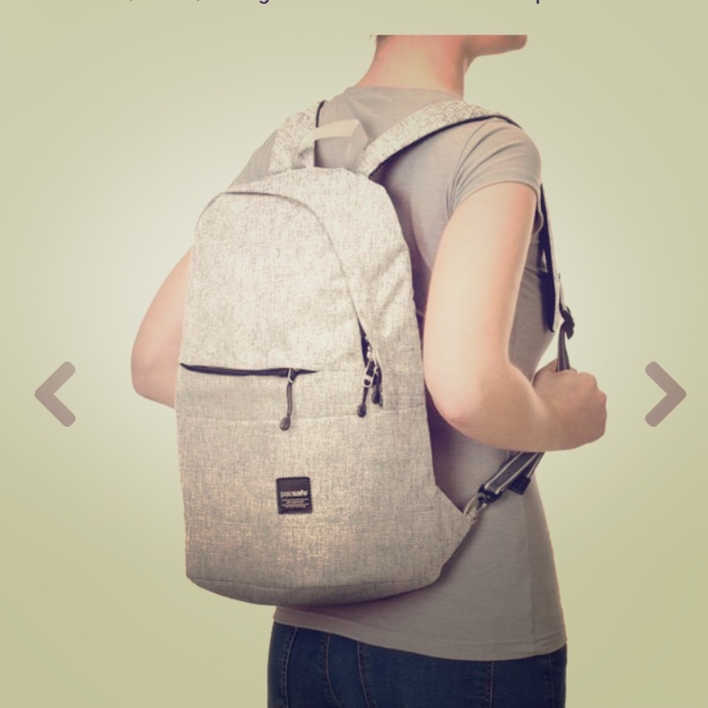 Pacsafe Slingsafe LX300 anti-theft backpack